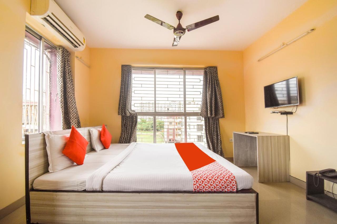 Oyo 8125 Orchid Inn Калькутта Экстерьер фото